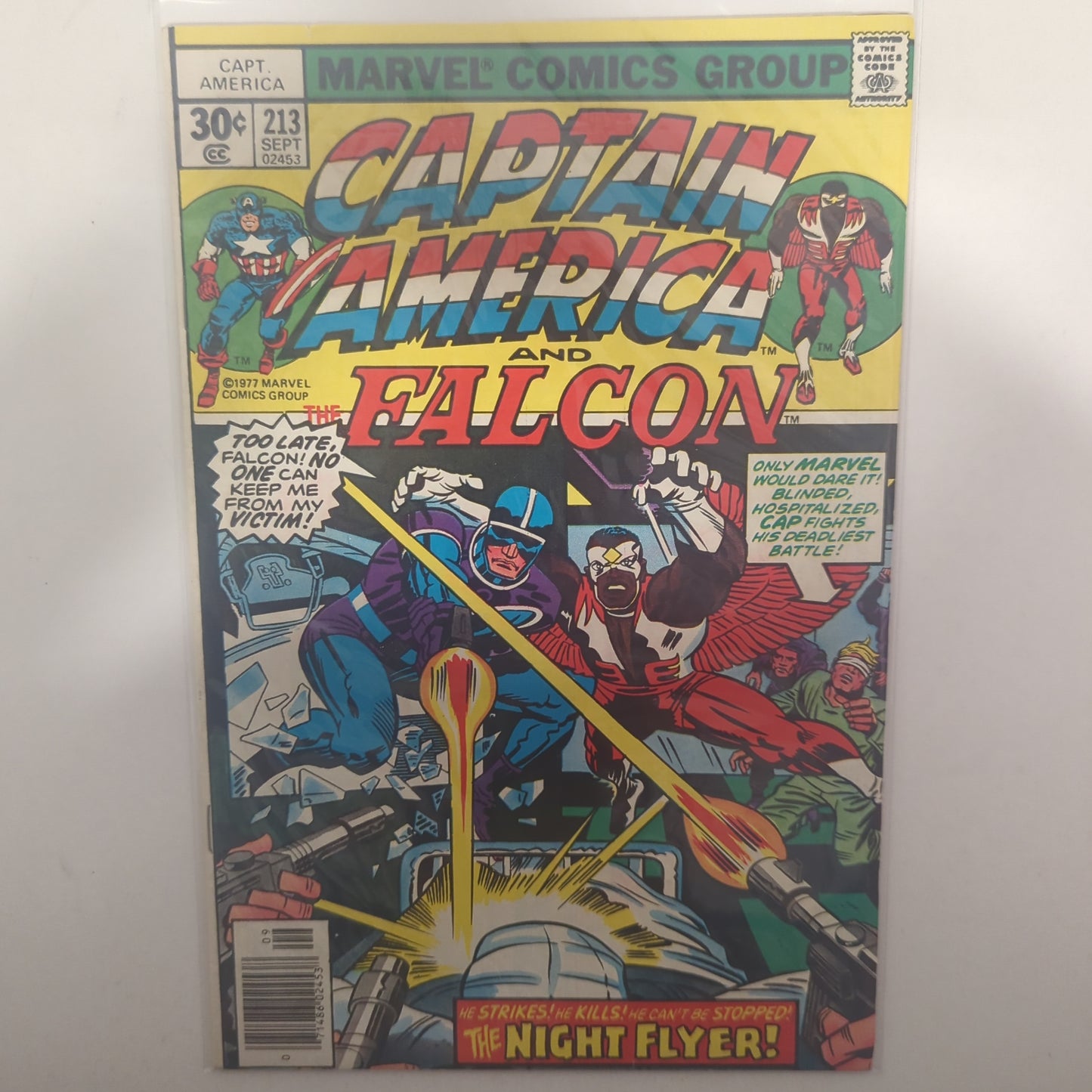 Captain America #213 Newsstand