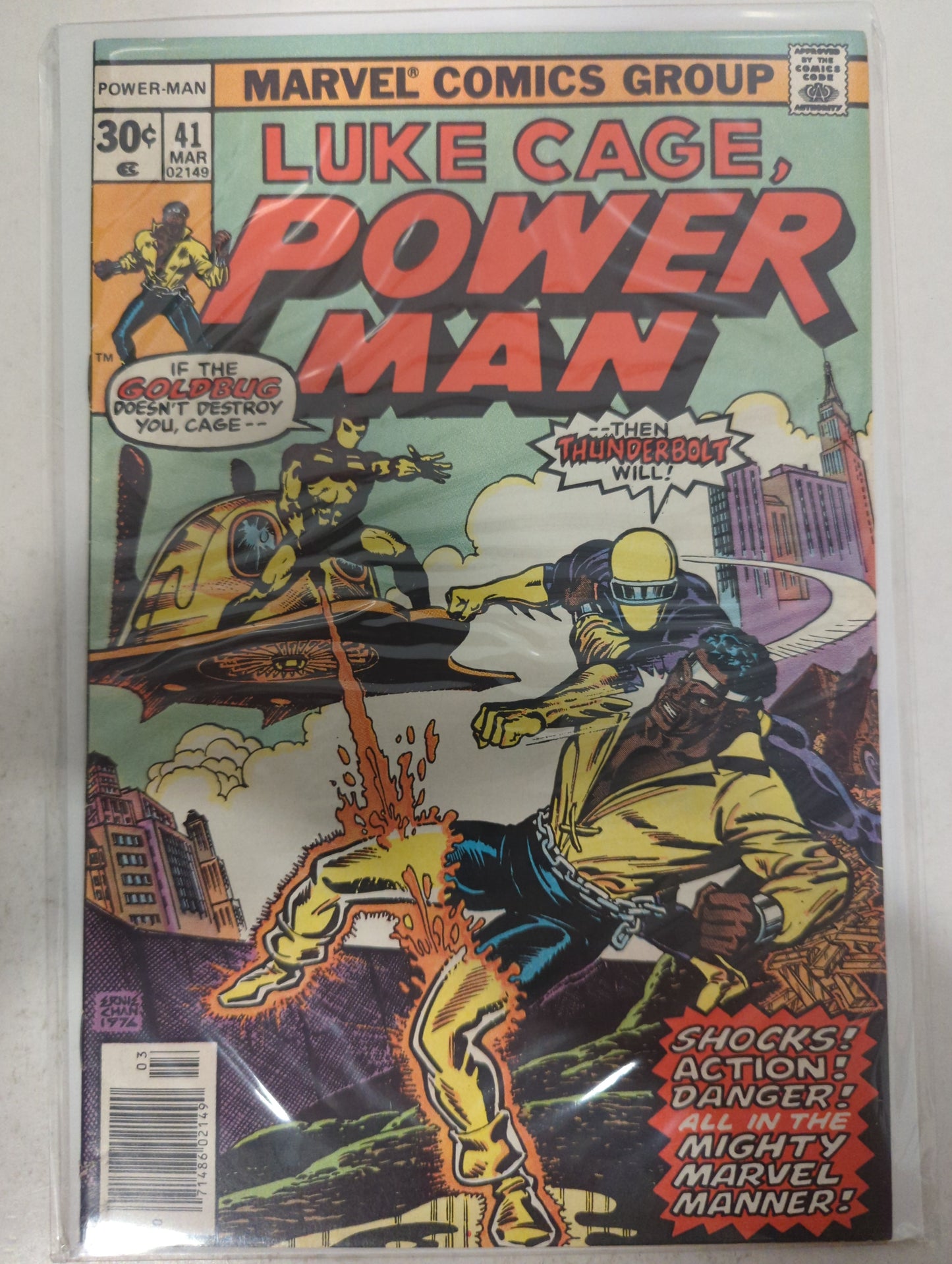 Luke Cage Power Man #41 Newsstand