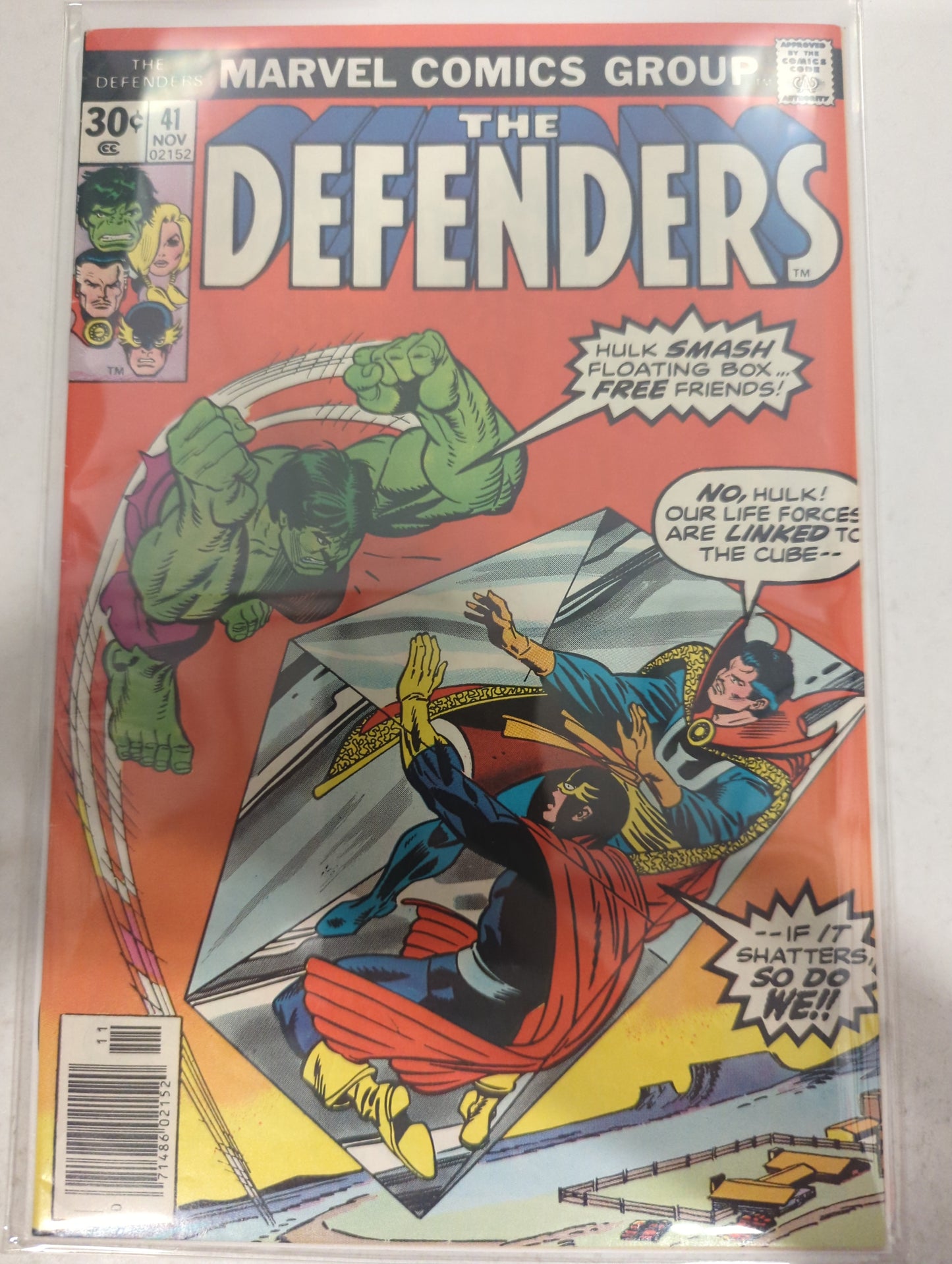 The Defenders #41 Newsstand